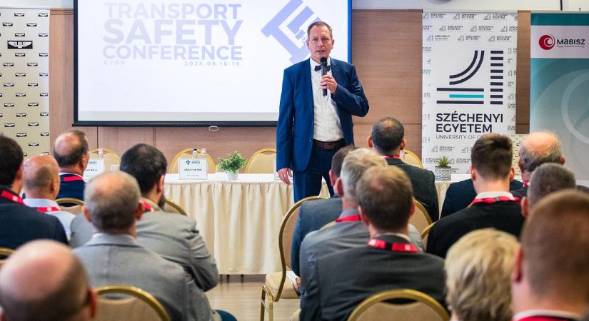 Közlekedésbiztonsági Konferencia: egyedülálló szakmai fórumot rendeztek a Széchenyi István Egyetemen