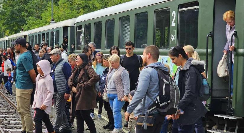 Szeptember utolsó hétvégéjén sokan utaztak a Hármashegyaljára