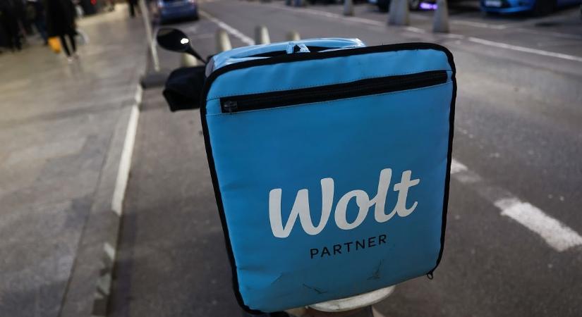 A Wolt veszélyezteti a dolgozóit? - Súlyos bírságot kapott