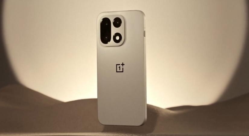 Jön az elmúlt évek egyik legjobb okostelefonja, elképesztő kamerát kapott a OnePlus 15