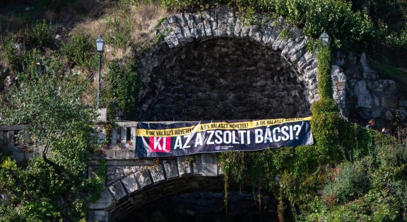 A Gellért-hegyről kérdezi a DK: „ki az a Zsolti bácsi?”