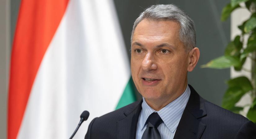 Lázár János: Ami rossz Magyarországnak, jó a Tisza pártnak