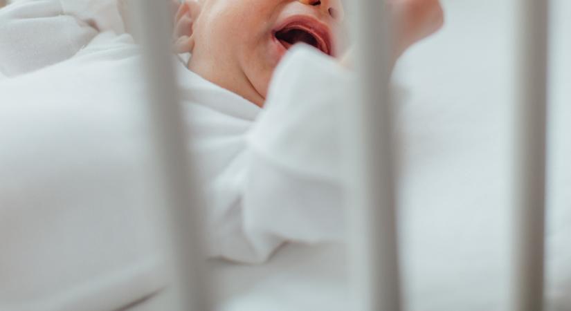 Zavarta a sírás az anyát, úgy megrázta a babáját, hogy fogyatékos lett: soha nem fog tudni beszélni, járni, látni