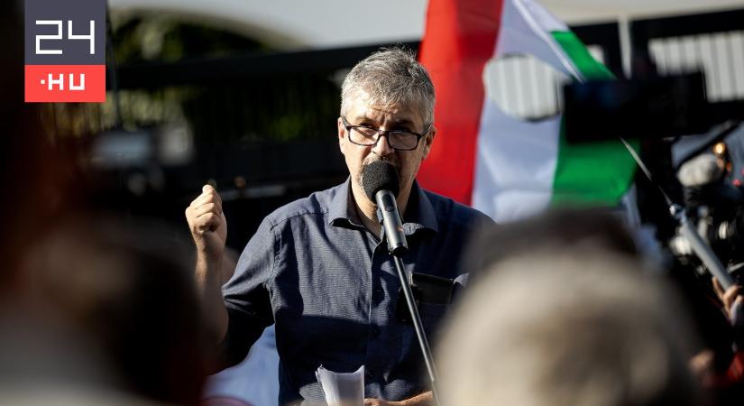 Hadházy: Készenlétisek mentek ki egy KDNP-s politikusról hamis képet továbbosztó nyugdíjashoz