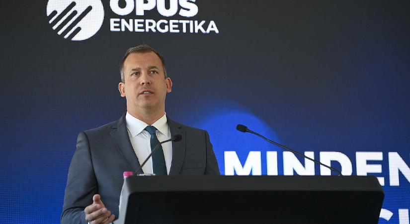 Rekord profitról jelentett Mészáros Lőrinc Opusa