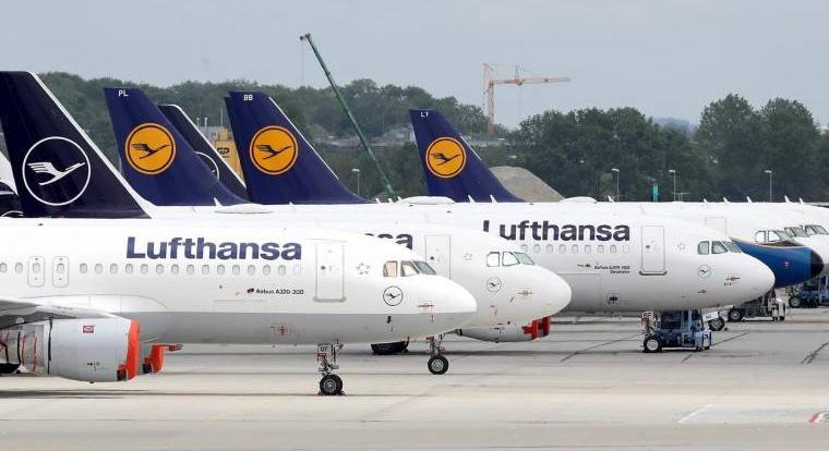 Több ezer munkahelyet számol fel a Lufthansa, AI veszi át az emberek helyét