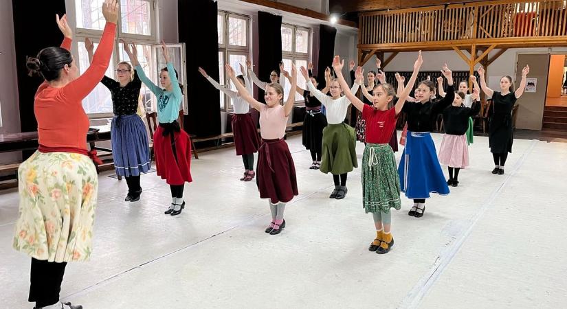 "Tehetségközelben" a Hajdú Táncegyüttes tehetséggondozó programja