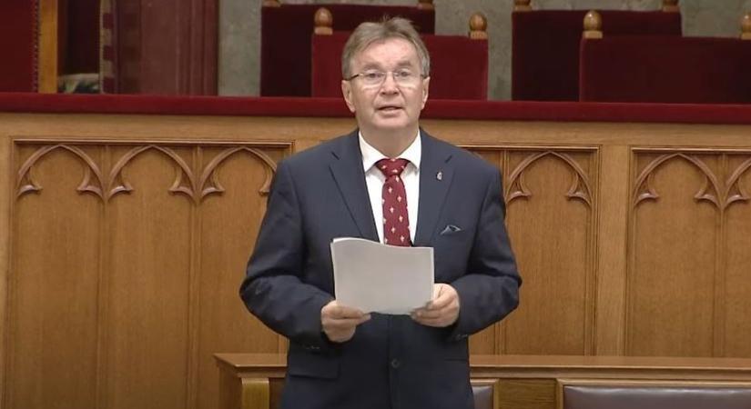 Hatékonyabb, gyorsabb és átláthatóbb bíráskodásért szólt Pajtók Gábor
