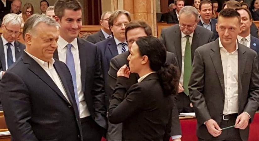 Pert nyertek Strasbourgban az ellenzéki országgyűlési képviselői a rabszolgatörvény-ellenes tüntetések kapcsán