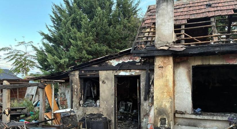 "Úgy ugrottam az égő szobába a gyerekért" - minden odalett a tokodi háztűzben