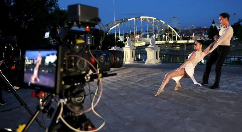 A tánc 30 árnyalata - Győr legszebb pontján táncolt a Győri Balett
