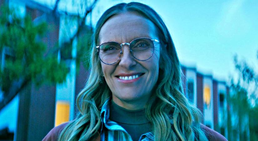 Az Alice Határországban utolsó évada és a Peaky Blinders alkotójának új sorozata a Netflixen labdába se rúghat egy problémás tinikre fókuszáló misztikus thriller mellett népszerűségben