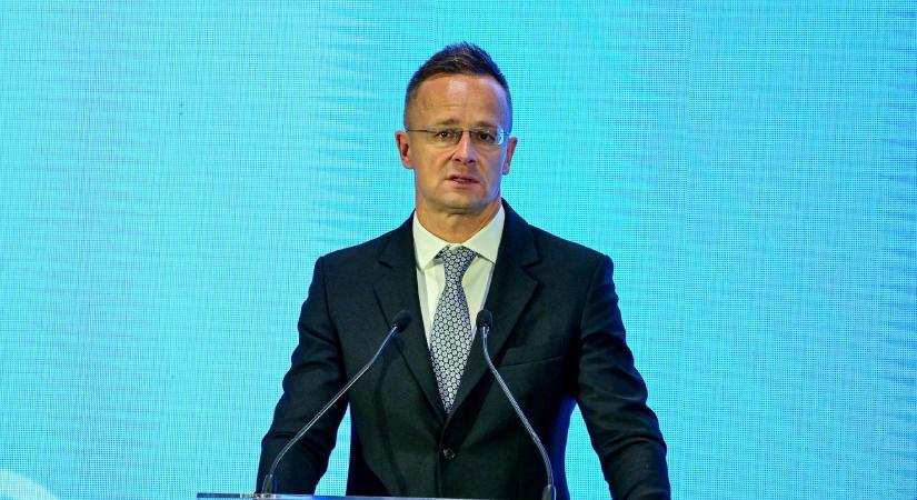 Szijjártó Péter: Teljes kiszolgáltatottságot jelentene a két kőolajvezeték közül az egyik feladása  videó