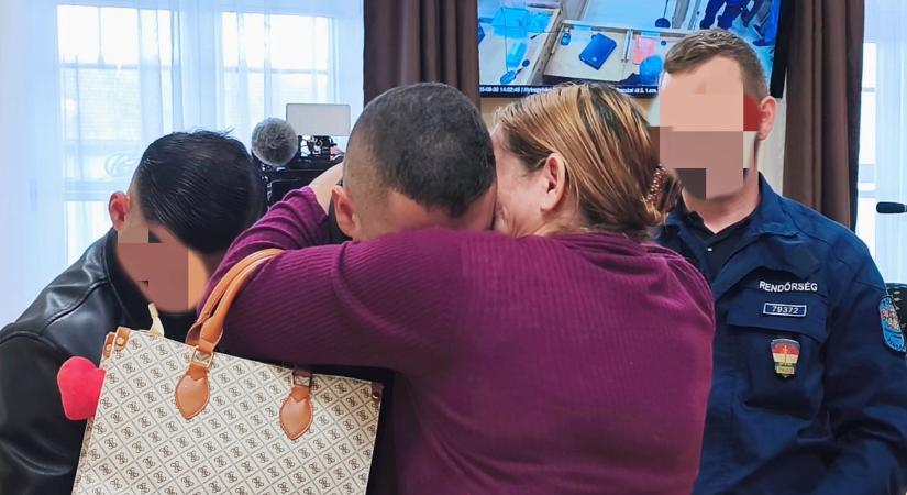 Dráma a nyíregyházi tárgyalóteremben: zokogva borultak az édesanyjuk nyakába az ítélet hallatán