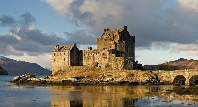 Ritka középkori gravoir került elő a legendás Eilean Donan-i várból