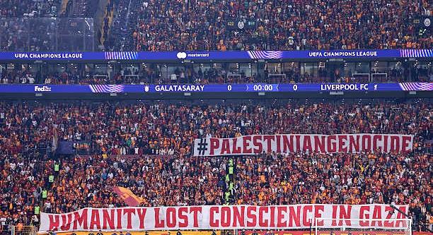 Botrány a BL-ben: komoly büntetést kaphat az UEFA-tól a Galatasaray