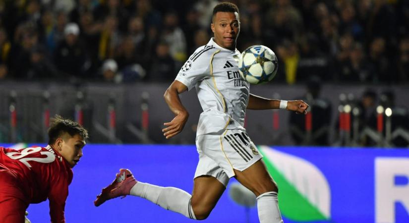 Hiába lőtt mesterhármast Kylian Mbappé, a kihagyott ziccerén csámcsog mindenki
