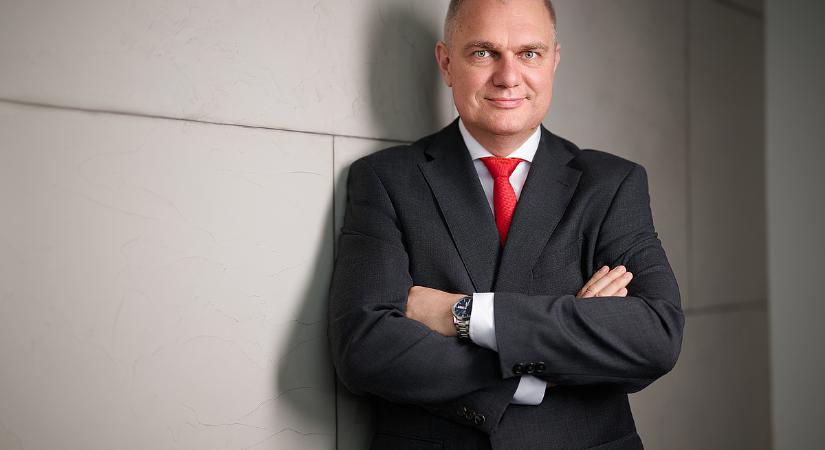 Tíz éve sincs már annak, aki most nem lép – kemény figyelmeztetés az IBM vezetőjétől