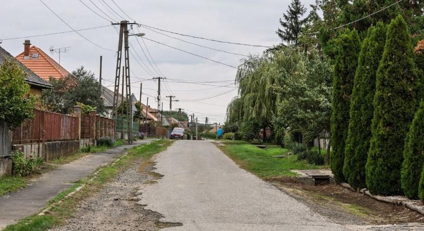 Döntött a 300 fős magyar falu: annyi budapesti vett házat, hogy mostantól félmillió forintot kell fizetnie minden odaköltözőnek – videón a polgármester nyilatkozata