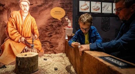 Az év kiállítása 2025 díj esélyese: a Kecskeméti Katona József Múzeum Egy eltűnt nép nyomában. Az avarok élete a Duna-Tisza közén című időszaki kiállítása