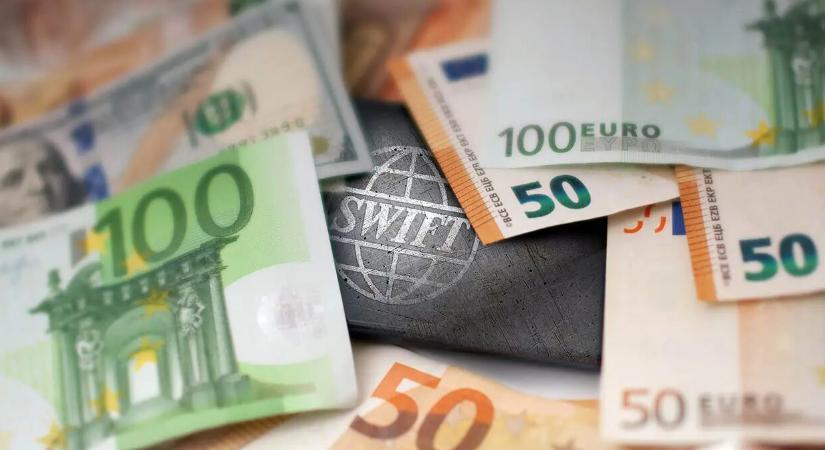 A Chainlink és a SWIFT új hidat épít a hagyományos pénzügyek és a blokklánc között