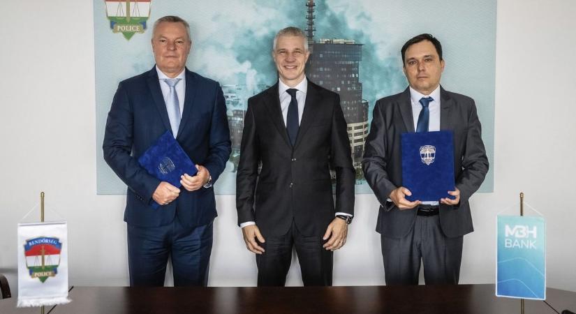 Döbbenet! Negyedév alatt 16 milliárdot(!) csaltak ki az online bűnözők Magyarországon