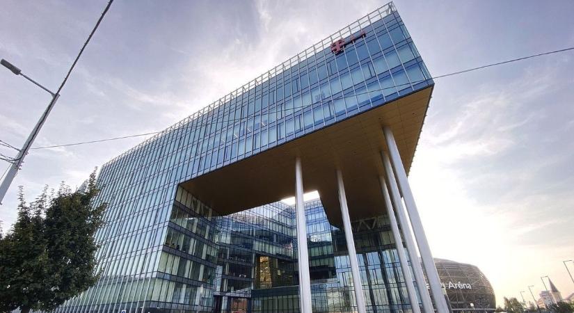 Rálépett a gázpedálra a Magyar Telekom