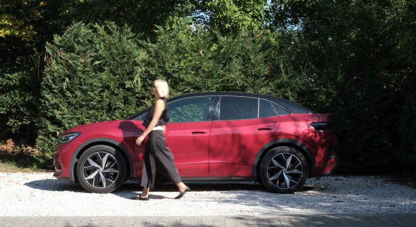 Családi autó vagy sportkocsi? Egy hét a piros Volkswagen ID.5 GTX-szel