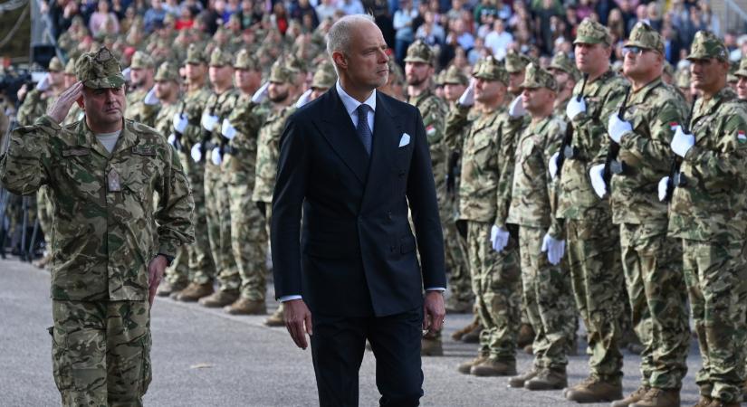 Szalay-Bobrovniczky anyagi jólétének „generációkon átívelő biztosítása” miatt hozott létre egy új alapítványt