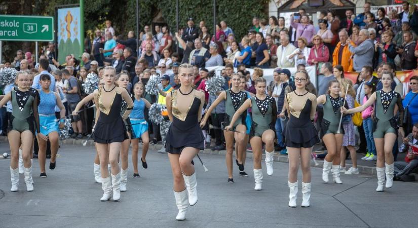 Akkora buli lesz hétvégén Tokajban, hogy a szőlő is lepereg – íme a Tokaji Szüreti Napok teljes programja