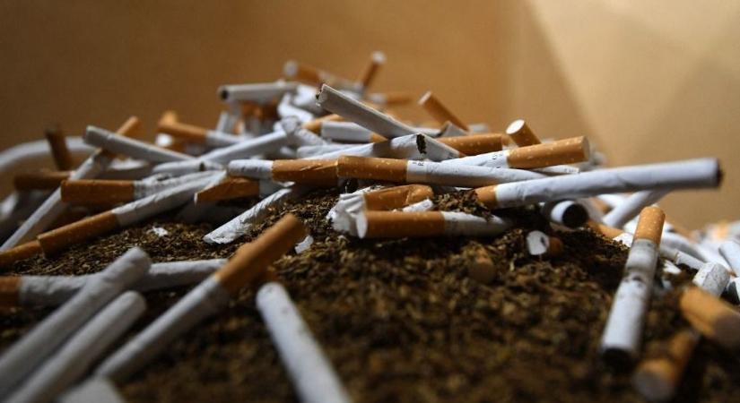 Rettegnek a vámhatóságok: milliárdok sorsa a tét a cigarettapiacon – feketepiaci boom jöhet