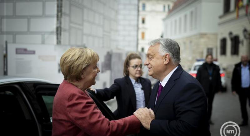 Orbán Viktor hivatalában fogadta Angela Merkel korábbi német szövetségi kancellárt