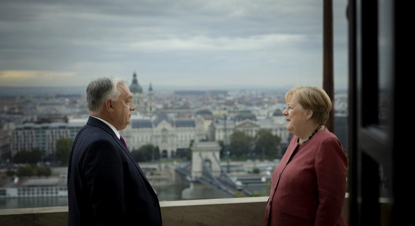 Angela Merkelt fogadta a Karmelitában Orbán Viktor
