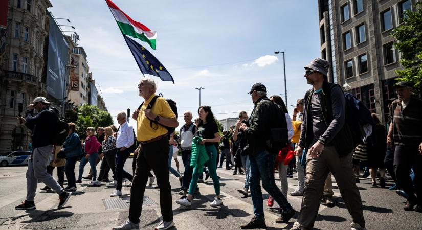 Megbénulhat Budapest, vasárnap időszakosan lezárják a Margit hidat és a Nagykörút egyik szakaszát