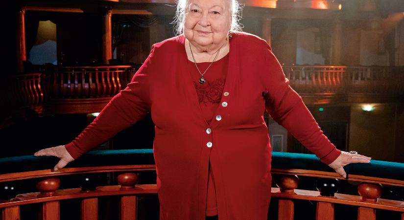 Molnár Piroska – „A színház annyit ad vissza, amennyit beleteszel”