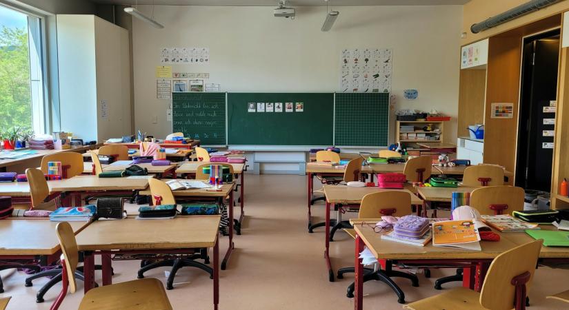 Mégsem 11 napos lesz az iskolai őszi szünet