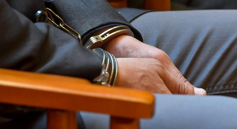 Fejbe szúrta és zsinórral megfojtotta terhes élettársát, 15 év börtönre ítélték a férfit