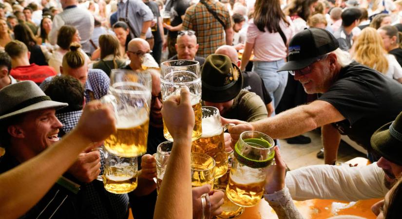Vészhelyzet Münchenben, bombariadó miatt zárva marad az Oktoberfest