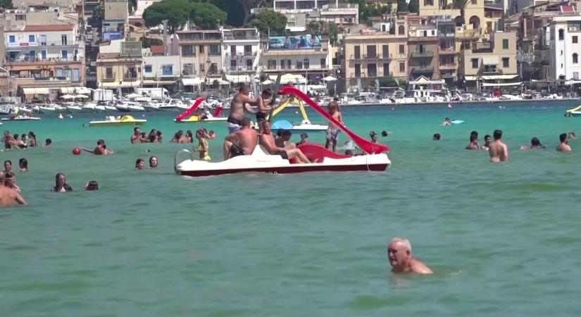 Sok kár éri Olaszországot az Oroszország elleni szankciók miatt  videó