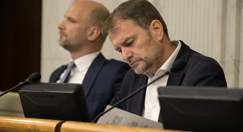 Tovább morzsolódik Matovičék frakciója, Vašečka függetlenként folytatja