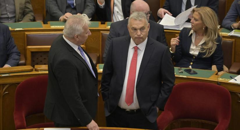 Elszámolta magát a kormány, ezért kedden rendkívüli ülésen kell tárgyalni a veszélyhelyzet meghosszabbítását