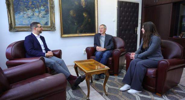 Megalakult a Nemzetközi Pályázatok Irodája