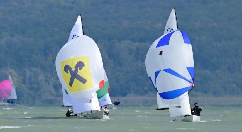 A Balatonon is egyeduralkodó a világklasszis vitorlázó duó