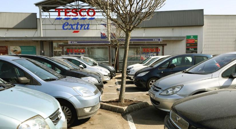 Átalakultak a rókusi Tesco üzletei, így néz ki az üzletsor jelenleg
