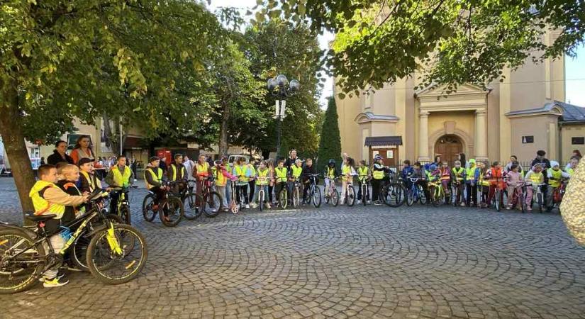 Rolling Go: játékos közlekedésbiztonsági felvonulás Beregszászban