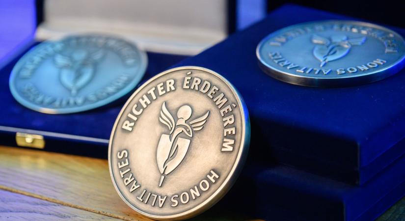 Richter-érdemérem: pótolhatatlan gyógyítóknak