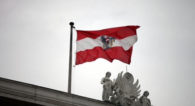 Kiutasították Ausztriából az OMV kémkedési botrányához köthető orosz diplomatát