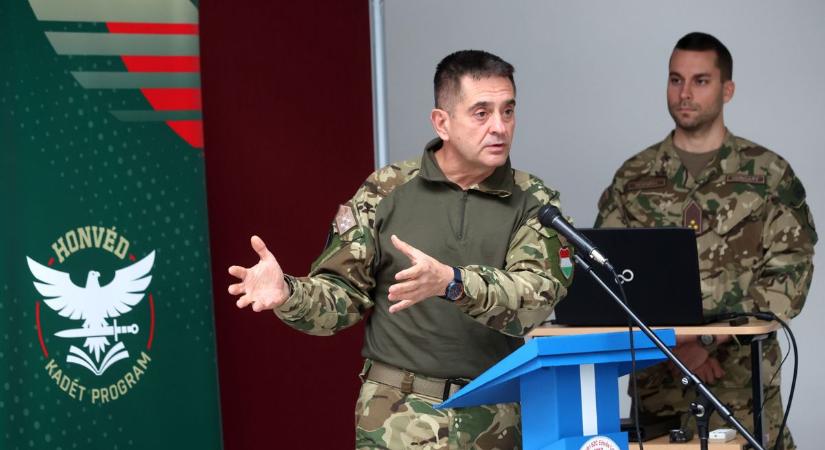 Határozott választ adott Zelenszkijék vádjaira Böröndi Gábor vezérkari főnök
