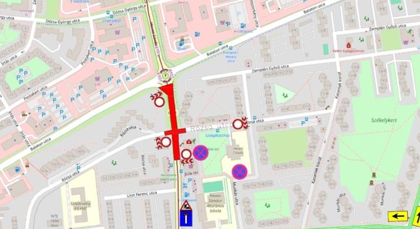 Vasárnap teljes útzárat terveznek a Hevesi–Rózsa körforgalomnál