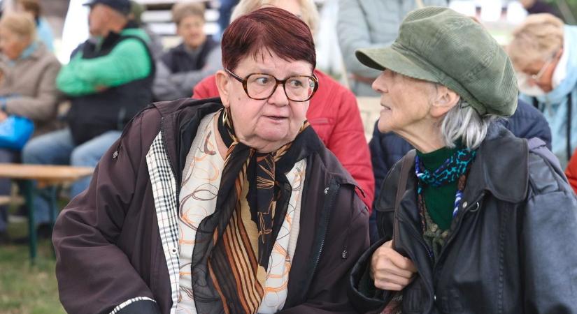 Van élet az otthon kényelmén és a tévésorozatokon túl – üzenik a szabolcsi nyugdíjasok